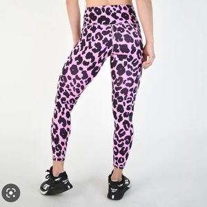 FLEO EL TORO LEGGINGS - pink cheetah pink leopard - 25” inseam - size small